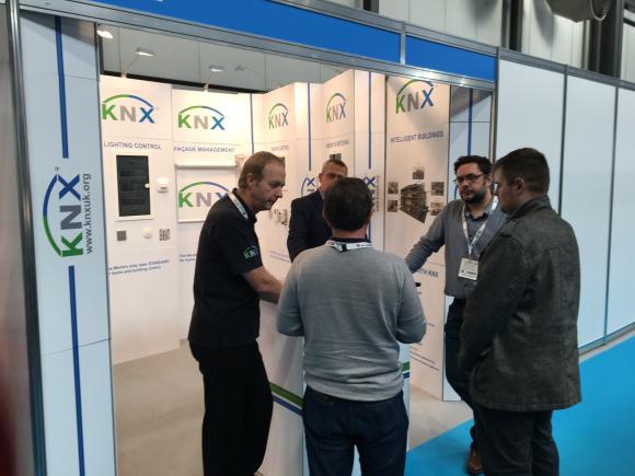 KNX UK puts spotlight on need for open interoperability at Smart Buildings 2017